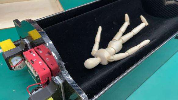 智能病床设计与实现:语音遥控与多功能集成的研究