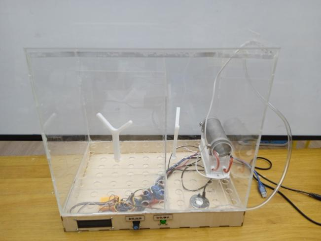 宝宝健康卫士—婴儿玩具紫外线蒸汽消毒箱